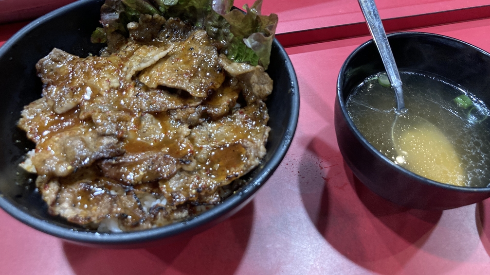 十番 三ノ宮店でカルビ丼